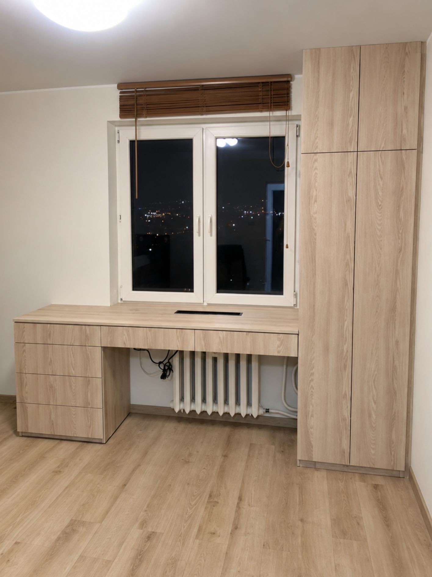 Biurko na wymiar z szafą i szufladami - realizacja Stylprojekt